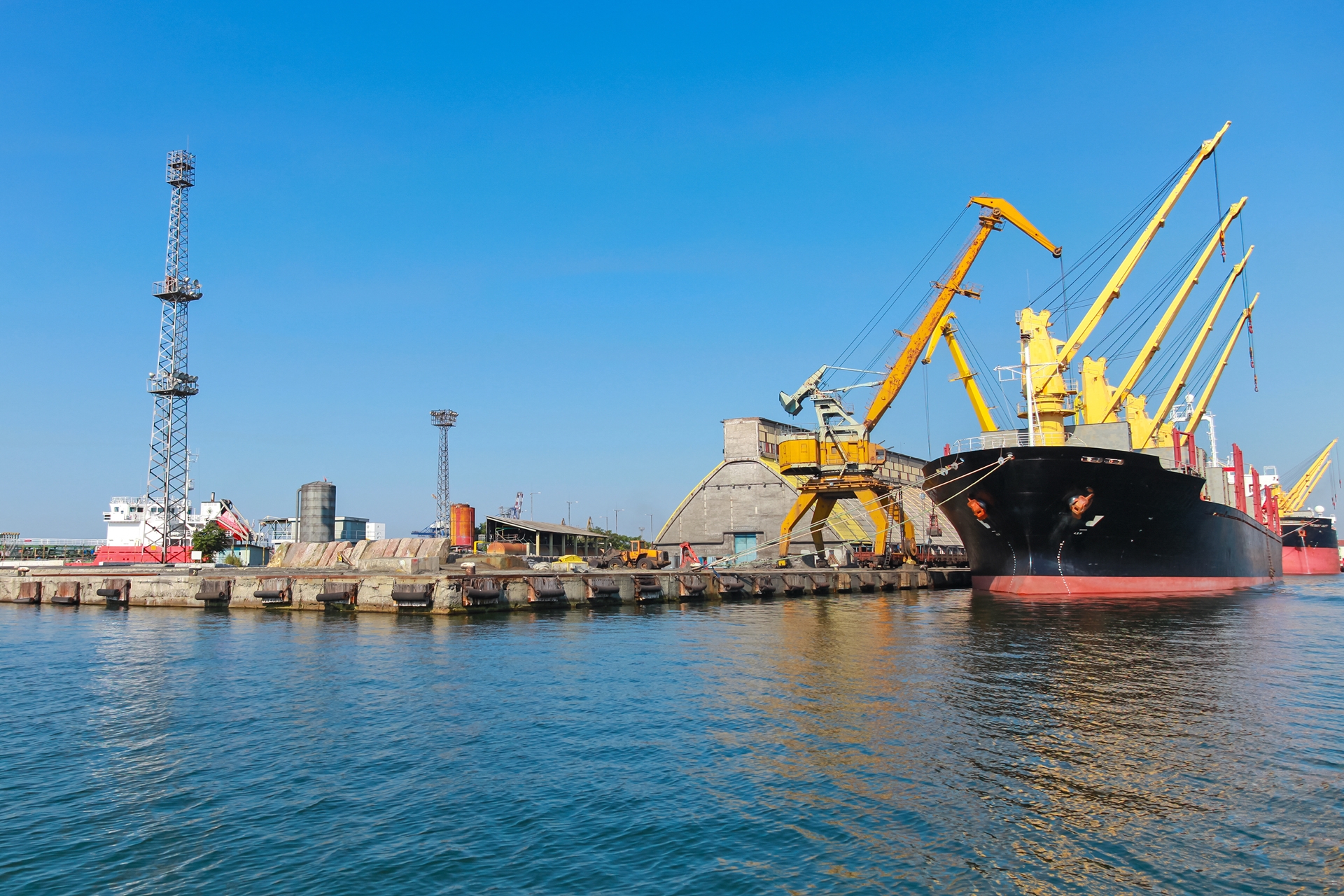 Due dilligence and transaction advisory services - Burgas port